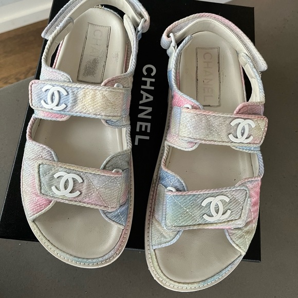 **sold Chanel 22c dad sandals - Picture 4 of 9